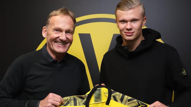 记者曝阿隆索频与瓜迪奥拉交流，拒唯尼修斯（记者称阿隆索常与瓜迪奥拉沟通，拒绝“唯维尼修斯”论）