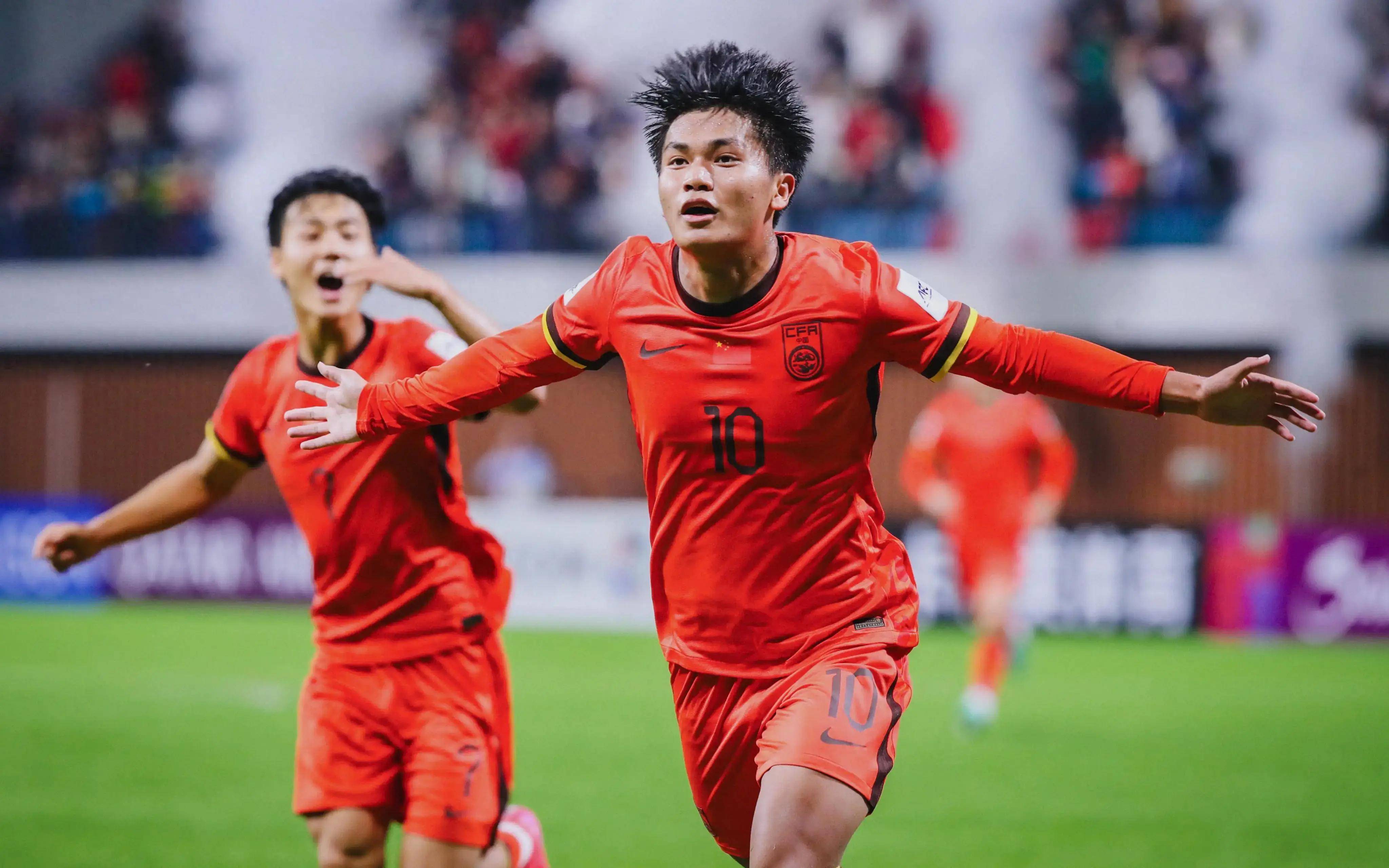 猛龙主帅：联盟就是这样的，有些球员总能获得更多哨子（猛龙主帅不满：联盟一贯如此，某些球员总能得到哨声照顾）