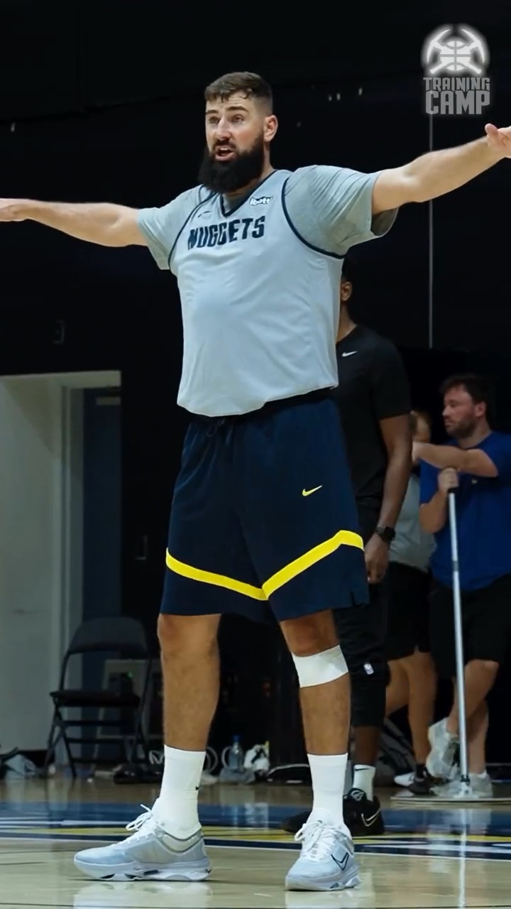 英超战报：曼联客场战胜埃弗顿,（英超快讯：曼联客场击败埃弗顿）