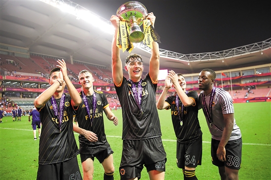 真强!约基奇生涯第23次40+得分&超大梦排名中锋第六位（约基奇生涯第23次轰40+，超越大梦升至中锋第6位）