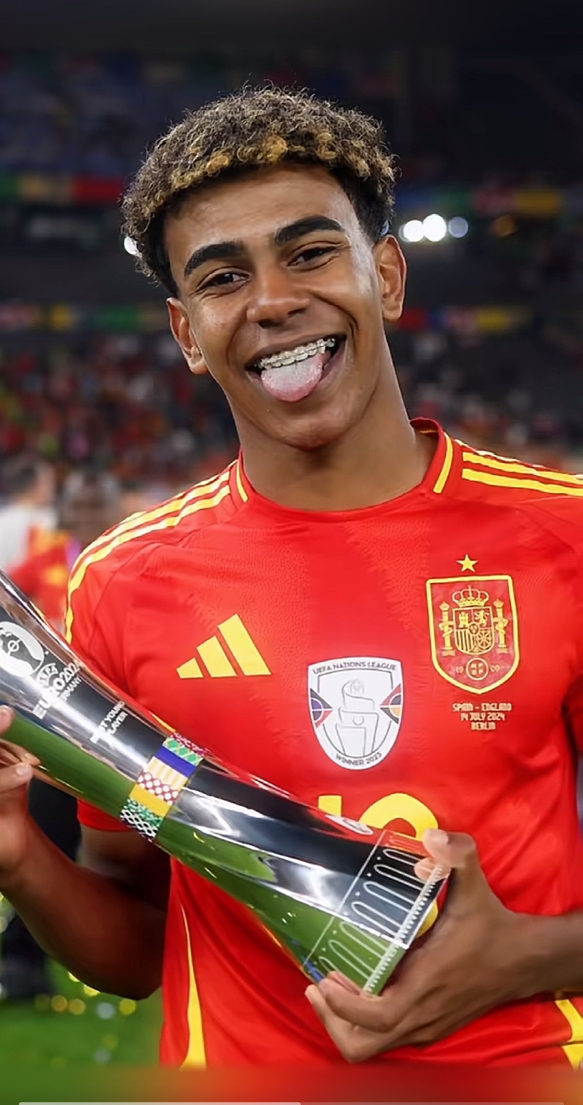 官方：国际足联将携手奈飞，推出全新FIFA足球游戏（国际足联官宣携手Netflix推出全新《FIFA》足球游戏）