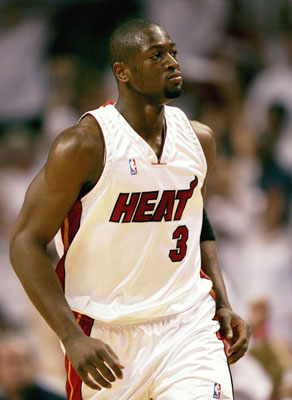 魔术队寻求交易增强进攻火力（魔术队计划通过交易提升进攻端火力）