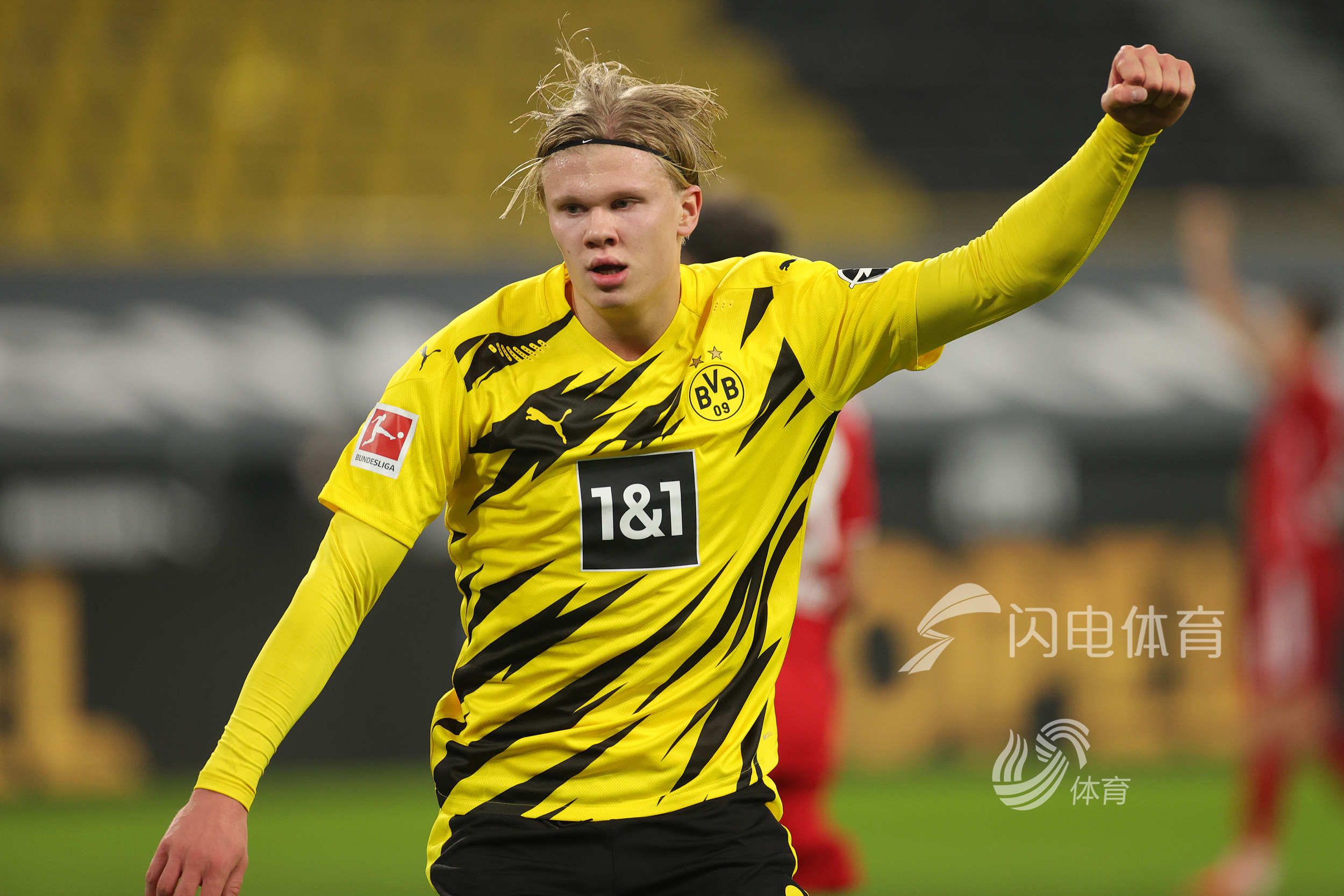 英超半场：两队总计1射正，狼队0-0布伦特福德（英超半场战报：狼队0-0布伦特福德，双方仅1次射正）