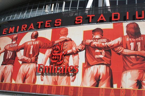 加拉塔萨雷高层炮轰土耳其足协：因遭裁判针对拒绝出席明日仪式（加拉塔萨雷高层怒斥土耳其足协：称遭裁判针对，拒绝出席明日仪式）