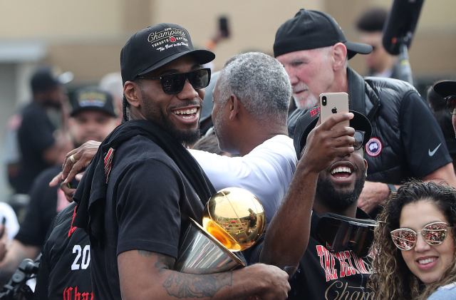 记者：特瓦斯的工资帽规则是13年的，现在25年了，该调整了（记者：特瓦斯的工资帽沿用自2013年，如今已到2025年，是时候更新了）