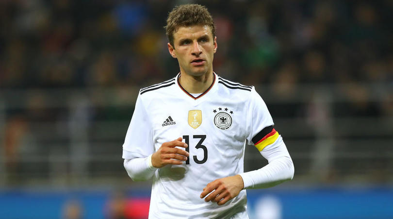 特雷·杨本赛季出战时老鹰2胜5负，缺席时13胜10负（本季老鹰在特雷·杨出场时仅2胜5负，缺阵时反而13胜10负）