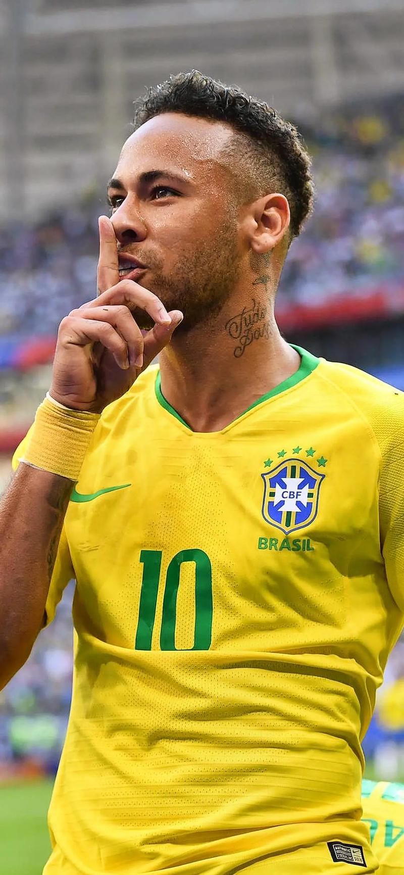 基昂特·乔治火力全开，独揽全场高分（基昂特·乔治状态爆棚，砍下全场最高分）